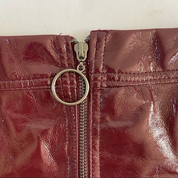 Wild Fable Faux Leather Y2K Red Front Zip Mini Skirt Size Small - Picture 2 of 8